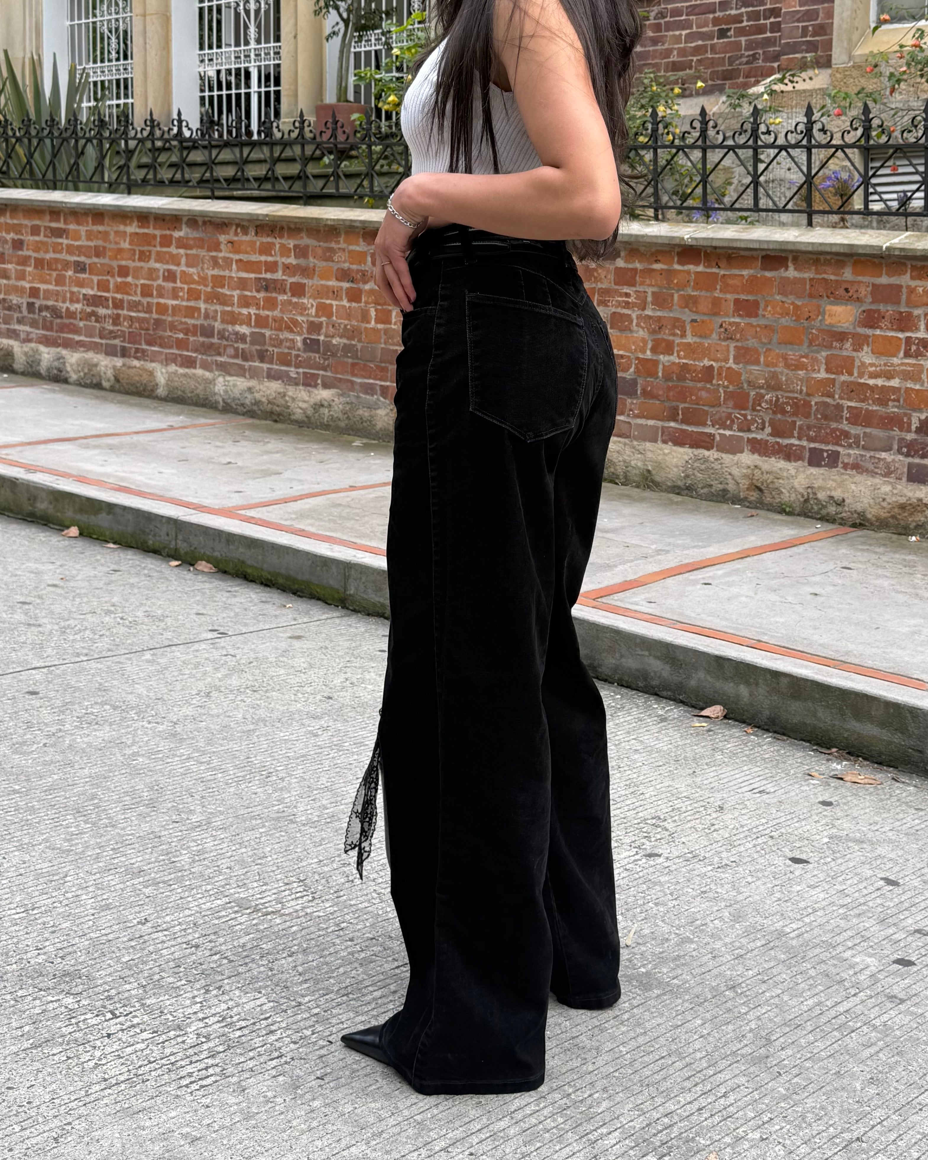 Wide Leg - Velvett Negro